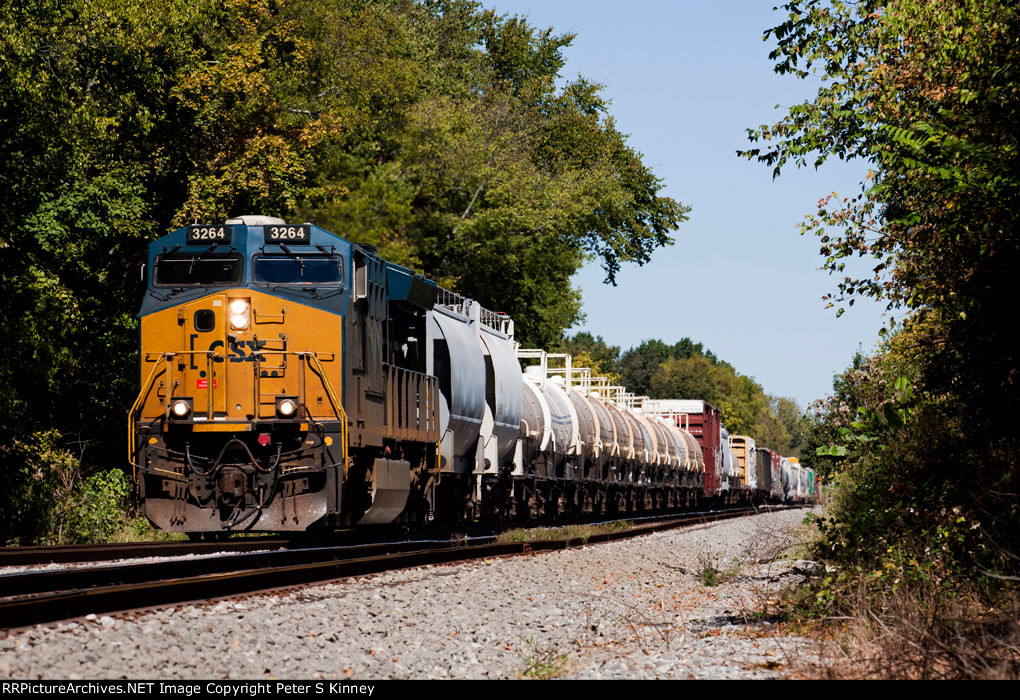 CSXT Train M52101